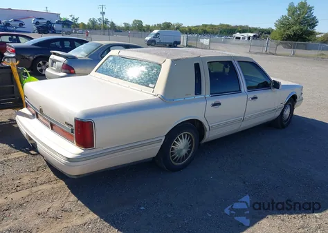 1997 Lincoln Town Car Cartier from USA, damaged, VIN 1LNLM83W8VY620308